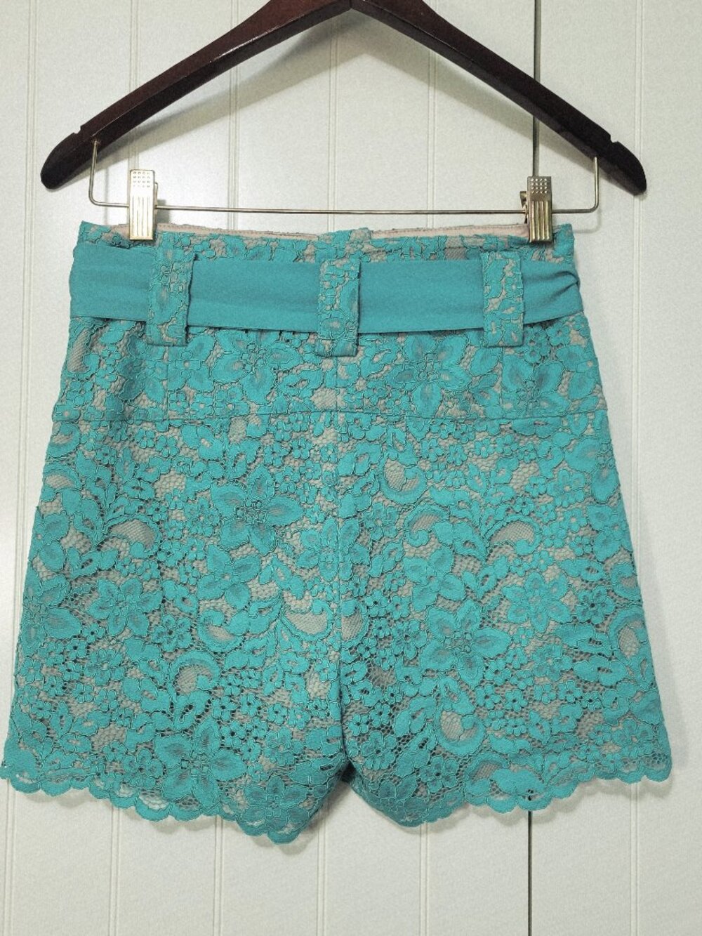 Guess by Marciano Boho Festival Soft Girl High Waisted Lace Belted Pockets Short - Picture 2 of 11